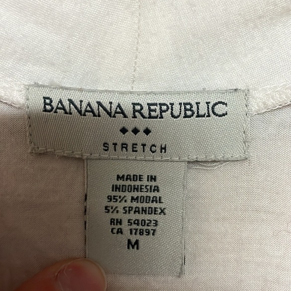 Banana Republic size Medium Ivory Color Draped Soft Stretchy Sleeveless Tank Top - Picture 2 of 6